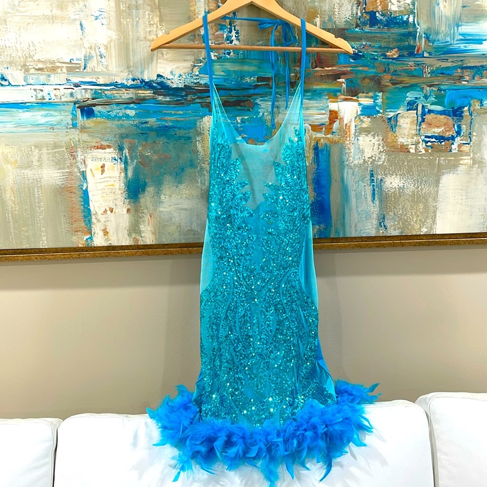 NWT turquoise mesh embellished luxe sequin halter mini low back ostrich feather